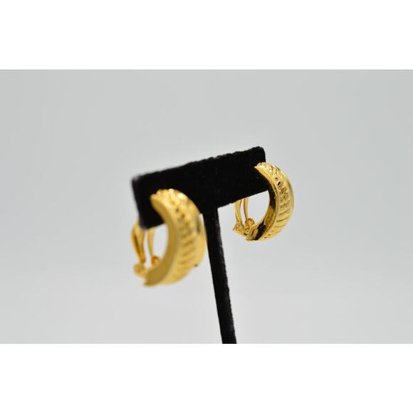 Fernando Originals Vintage Clip On Earrings Shiny Gold Chunky Hoop Signed 80s 9M - Picture 5 of 7